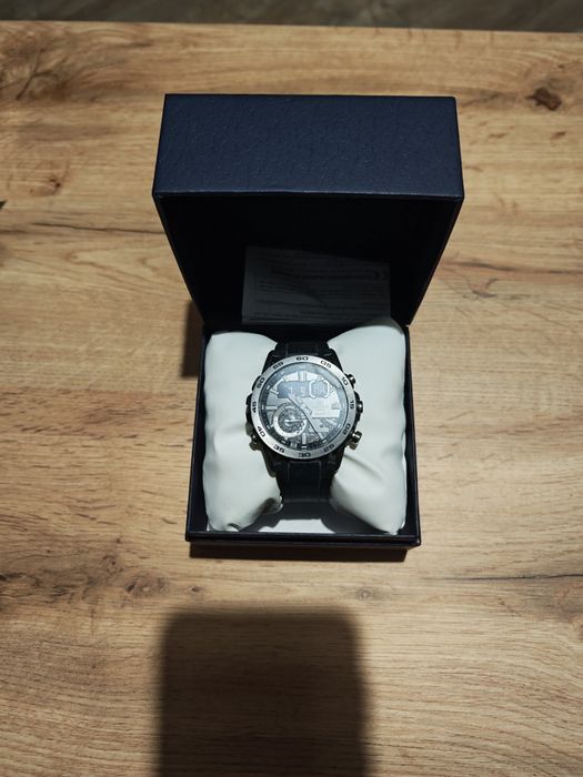 Zegarki Casio W idealnym stanie