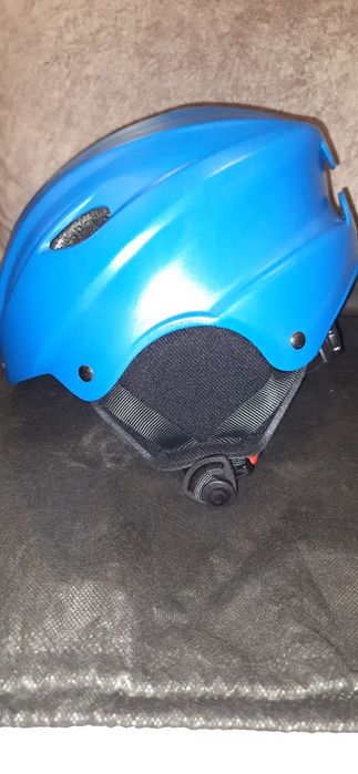 Шлем зимний спортивный