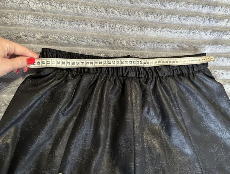 Шикарна стильна максі спідниця під шкіру