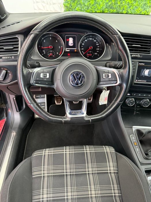 VW Golf 2.0 TDI GTD