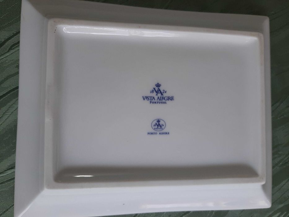 Travessa em Porcelana da Vista Alegre - Porto Alegre