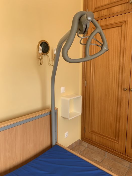 Cama articulada eléctrica