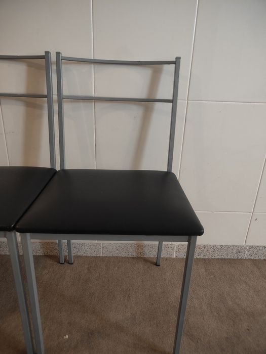 Cadeiras de mesa