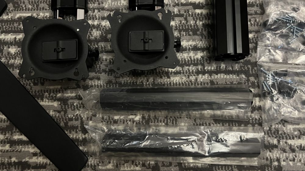 Кріплення для моніторів (телевізорів) Chief Kontour  K3F310B