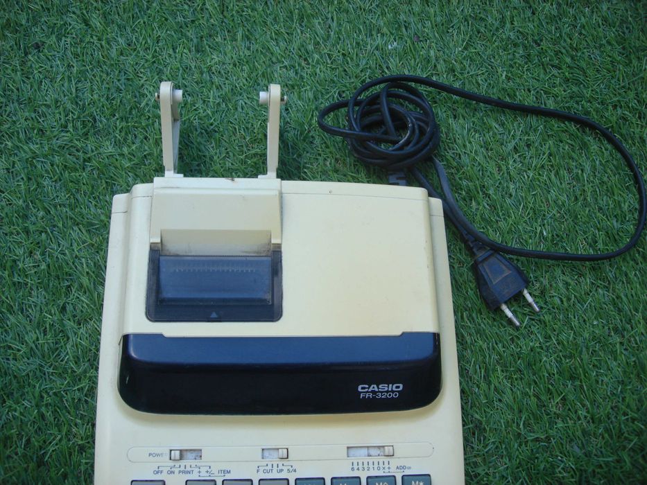 calculadora com impressão antiga