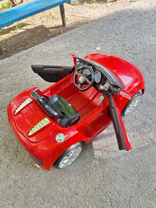 Электромобиль детский