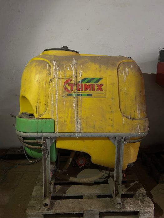 Pulverizador Tomix 600l