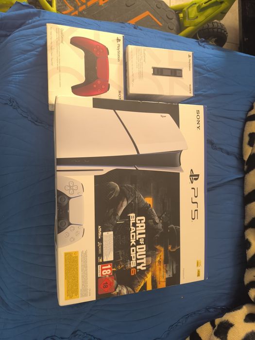 PlayStation 5 com caixa