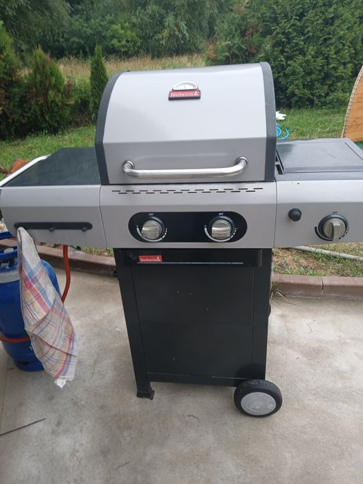 Grill ogrodowy gazowy
