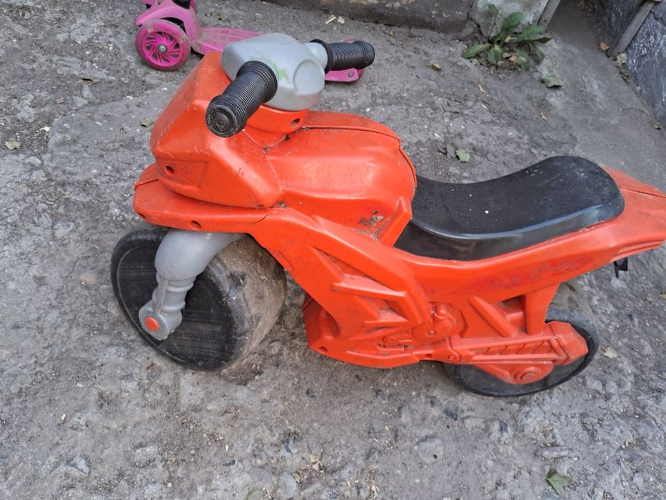 Продам Децкие транспорт