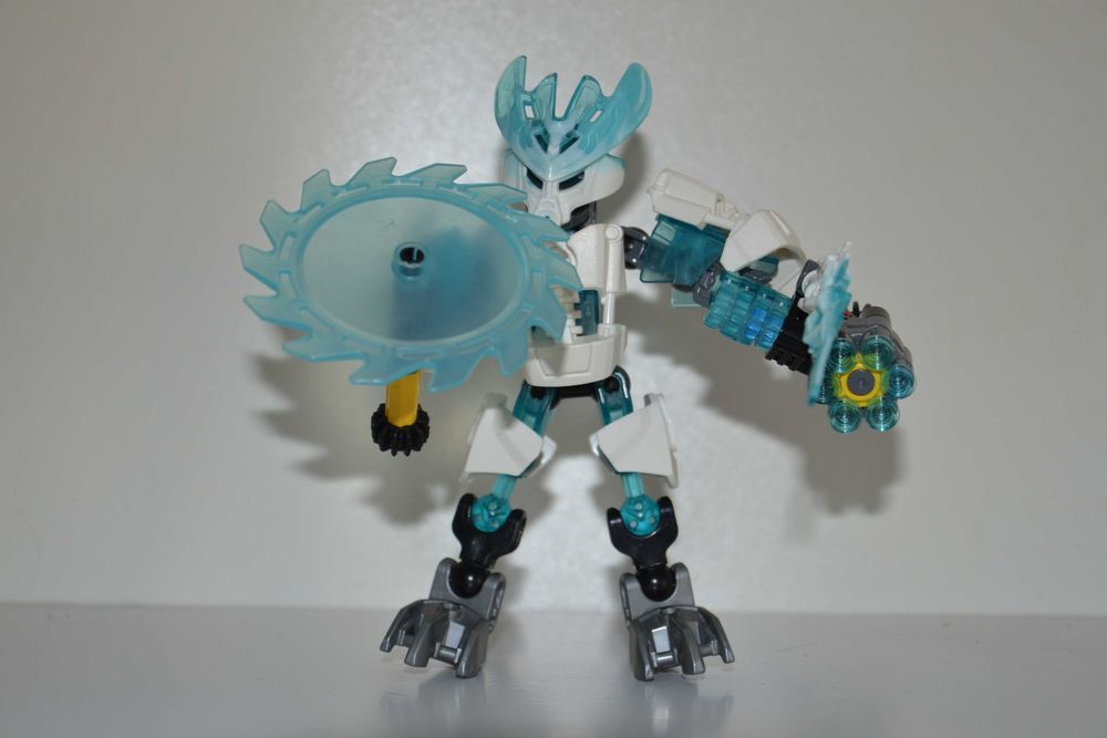 LEGO Bionicle 70782 – Protector of Ice