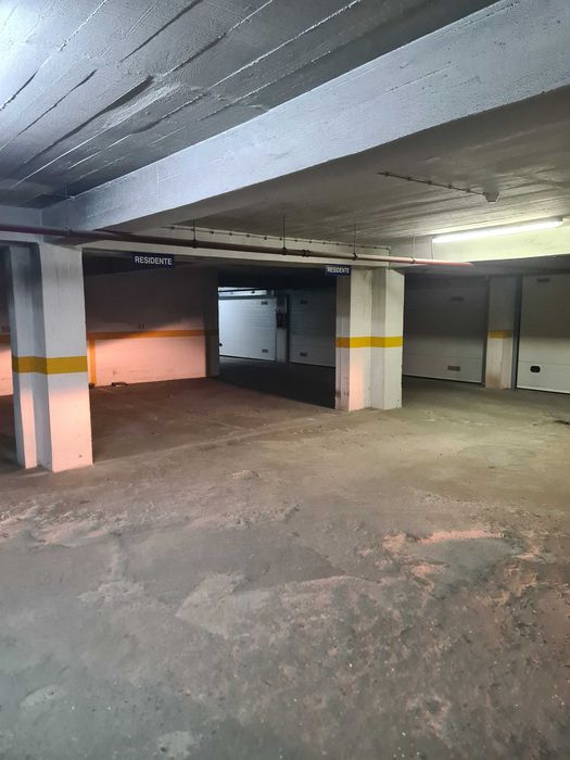 Arrendo Estacionamento Lugar de Garagem no Centro de Tavira