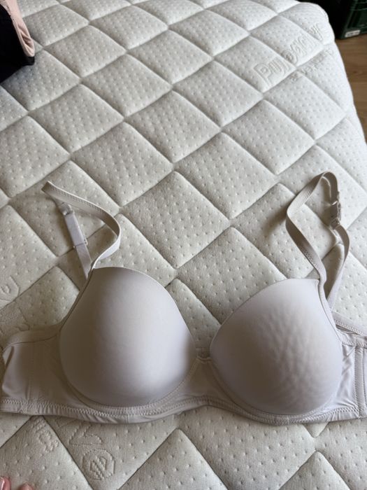 Biustonosz marki Tezenis, rozmiar M