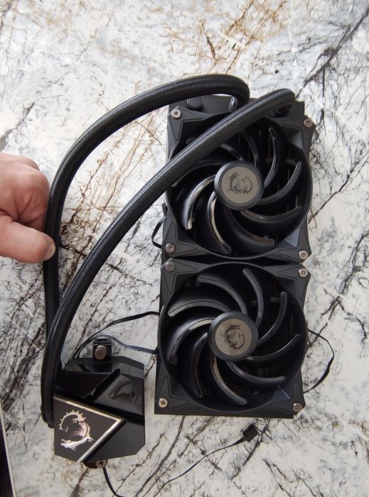 Система водяного охлаждения msi coreliquid p240 (тільки амд)