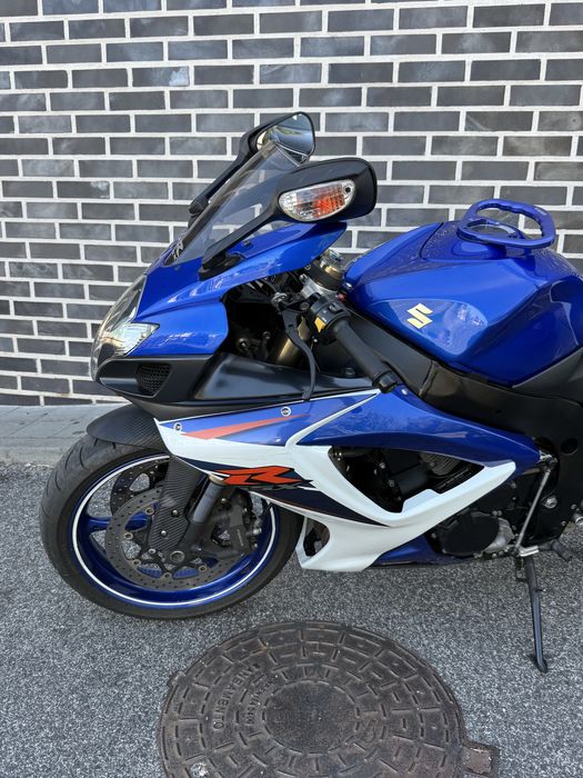 Suzuki GSXR 600 K7 Yoshimura - Muito Estimada