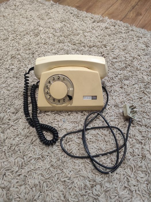 Telefon stacjonarny PRL