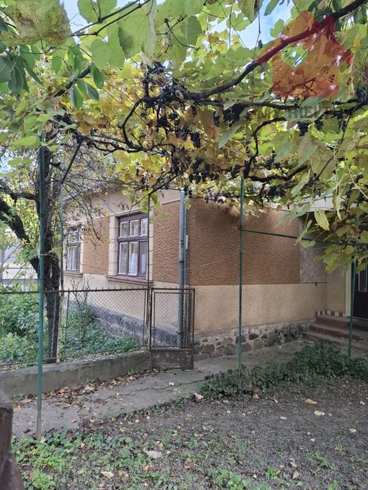 Продаж будинку в чудовій локації!