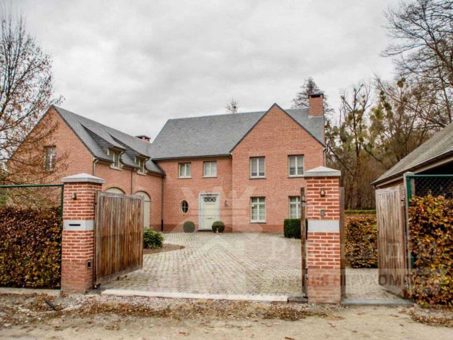 Продаж екслюзивного будинку Великі Дмитровичі Обухівський р-н