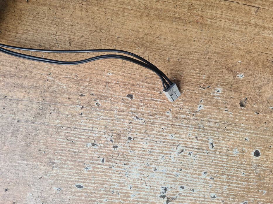Suzuki Swift VI MK8 antena dachowa