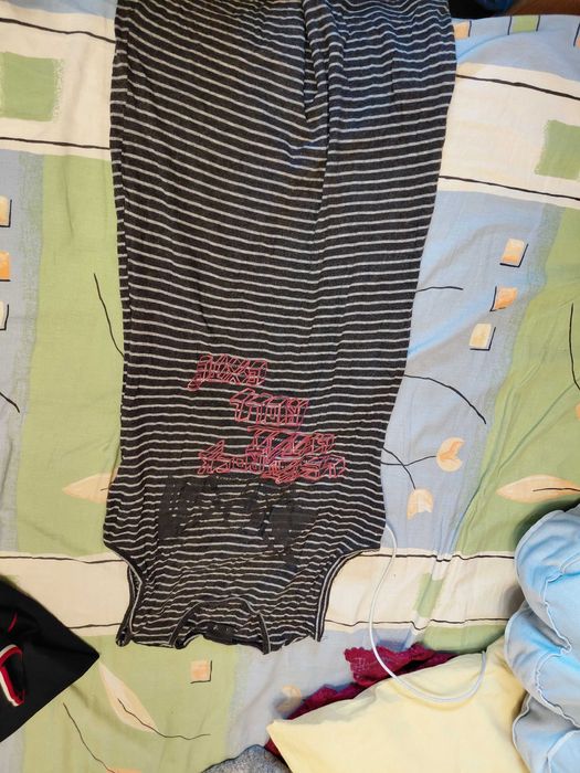 Плаття і футболка