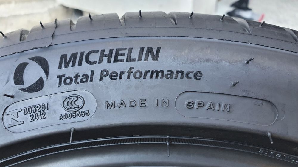 255/40ZR19  1шт Michelin (Мішелін) Авторезина, шини.