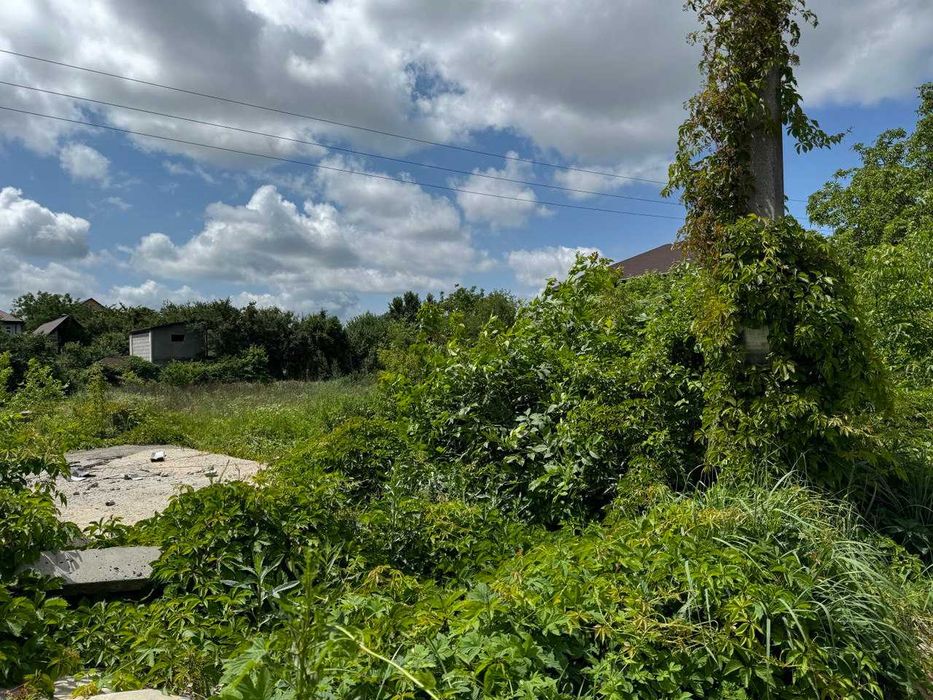 Продаж земельної ділянки 10 соток. Крюківщина,Привокзальна, 25.Вишневе