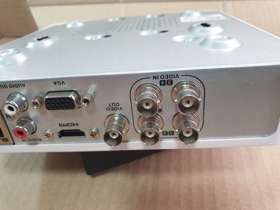 Регистратор Hikvision DS-7104HWI-SH  "1 Тб "(Avigard)
