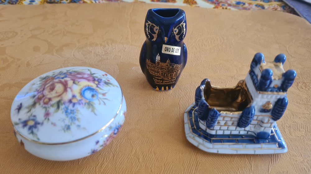Porcelain Miniature Items