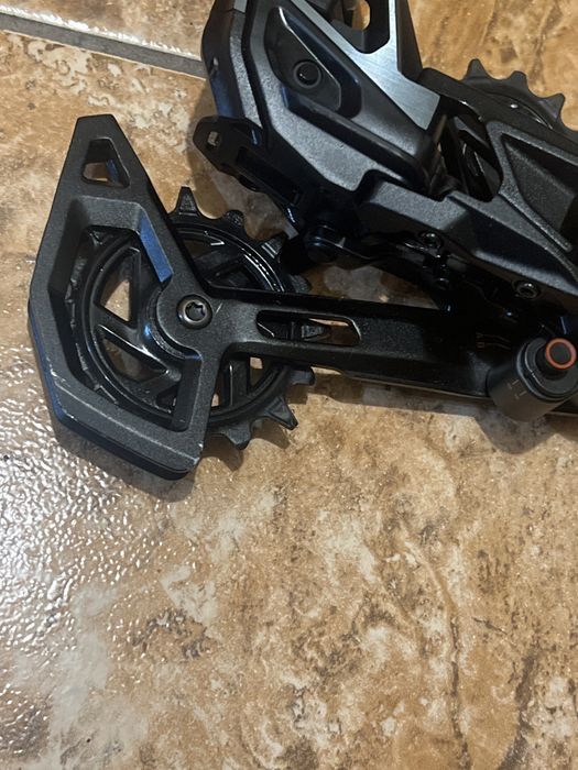 Przerzutka tylna SRAM XO Eagle AXS T-Type 1x12-speed