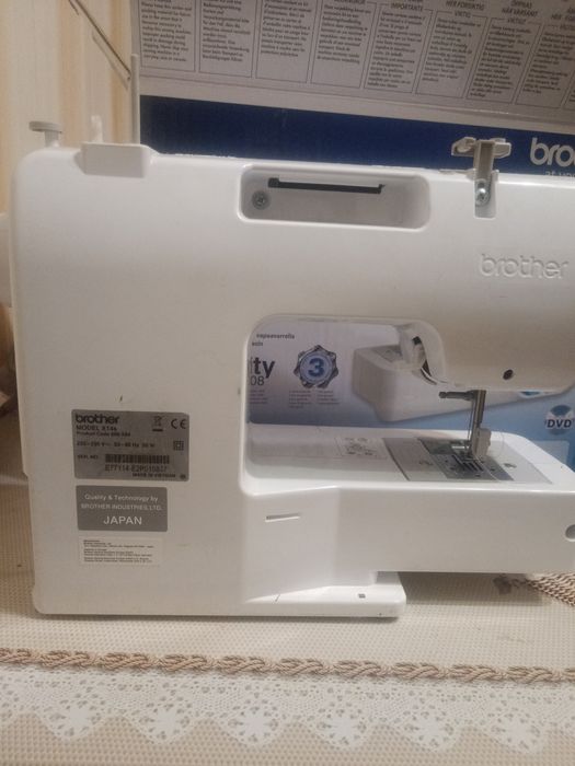 Продам швеину машину бродгер меиже нову