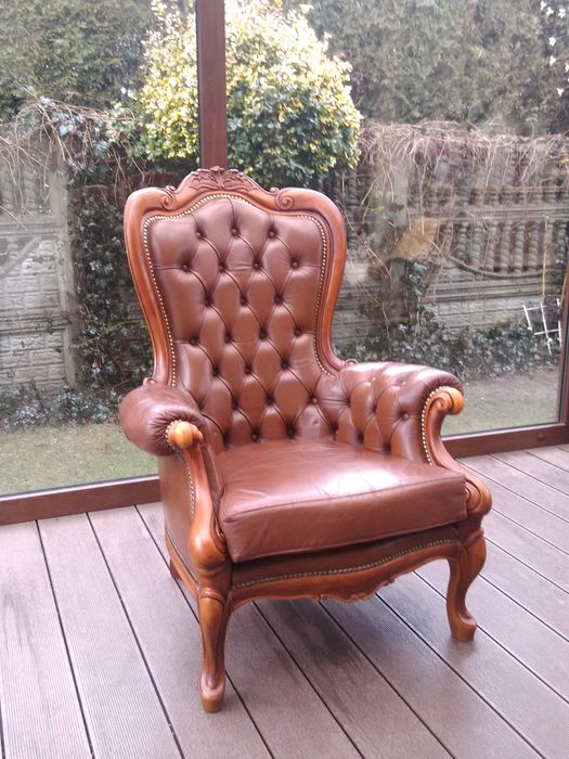 Fotel Ludwik Rzeźbiony Skóra Antyk