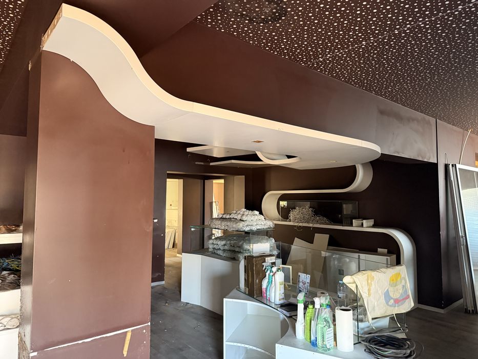 Moveis de madeira com pedra em silestone