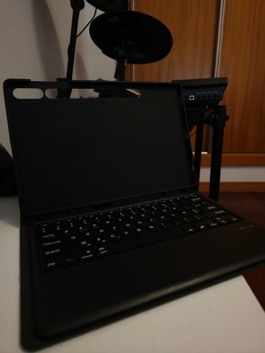 Carcasa com teclado Bluetooth para Samsung Galaxy Tab S10 Plus