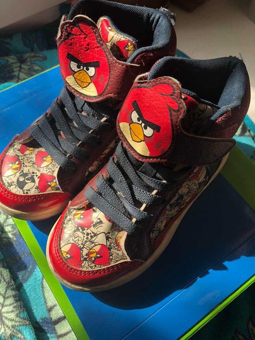 продам дитяче взуття Angry birds H&M розмір 29