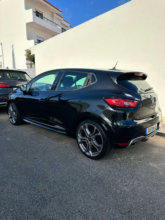 Renault Clio TCe 200 EDC Sport R.S.