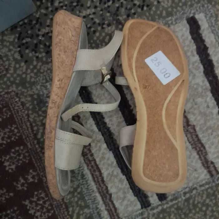 Босоножки на девyшку/Jian Paolo,Derbut pp: 36,5-37,5 Польша.Новые!