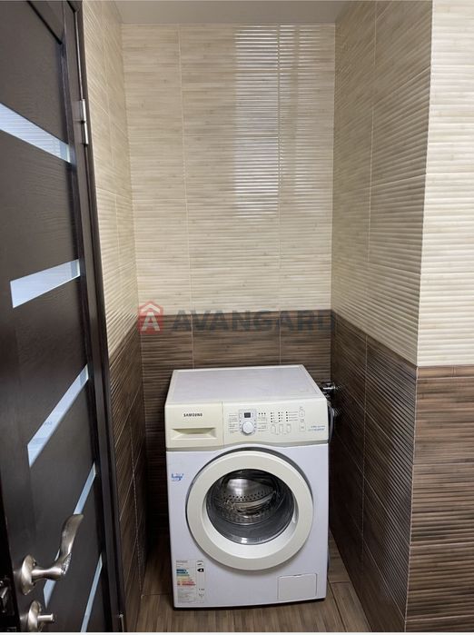 Квартира з капітальним ремонтом у центрі (Є ВІДНОВЛЕННЯ )