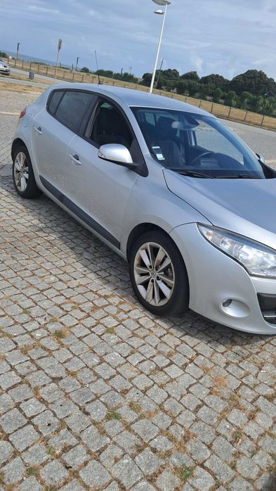 Automóvel Renault Megane sport. Motor com 120 mil km. Embraiagem nova. Estado geral excelente