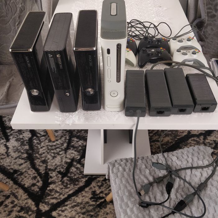 Zestaw 4 x Xbox 360