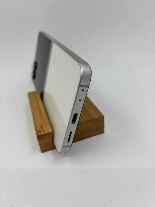 Samsung Galaxy Flip 7 FE 256GB White ГАРАНТІЯ 6 Місяців