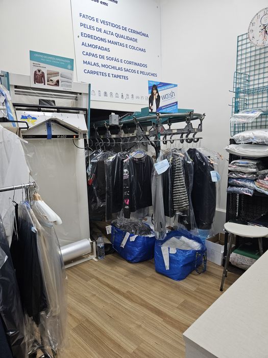 Trespasse Lavandaria Joaninha no Centro Comercial Serra Nova,.