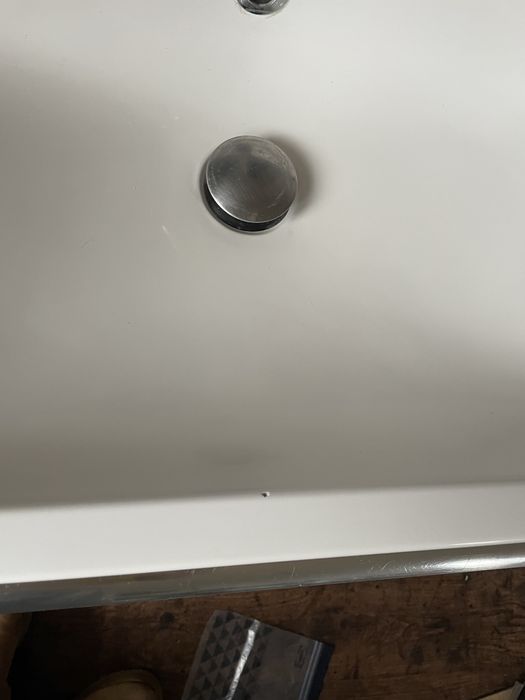 Szafka z unywalka i kranem