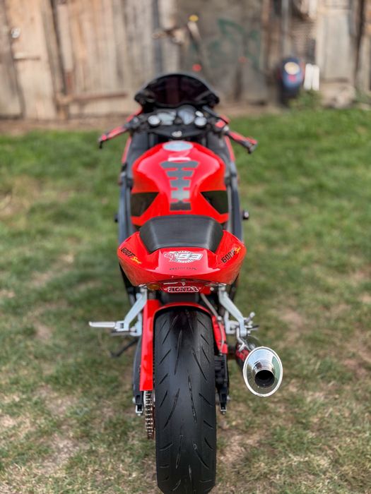 Honda CBR600f4i