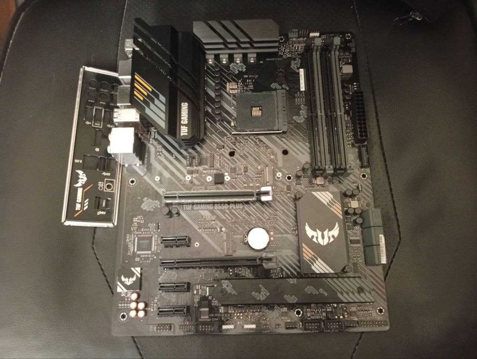 Материнская плата Asus TUF GAMING B550-PLUS