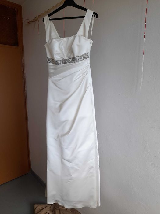 Prosta suknia ślubna 36-38