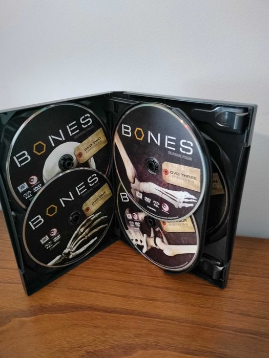 DVD Series: Bones: Season 464751673185793123