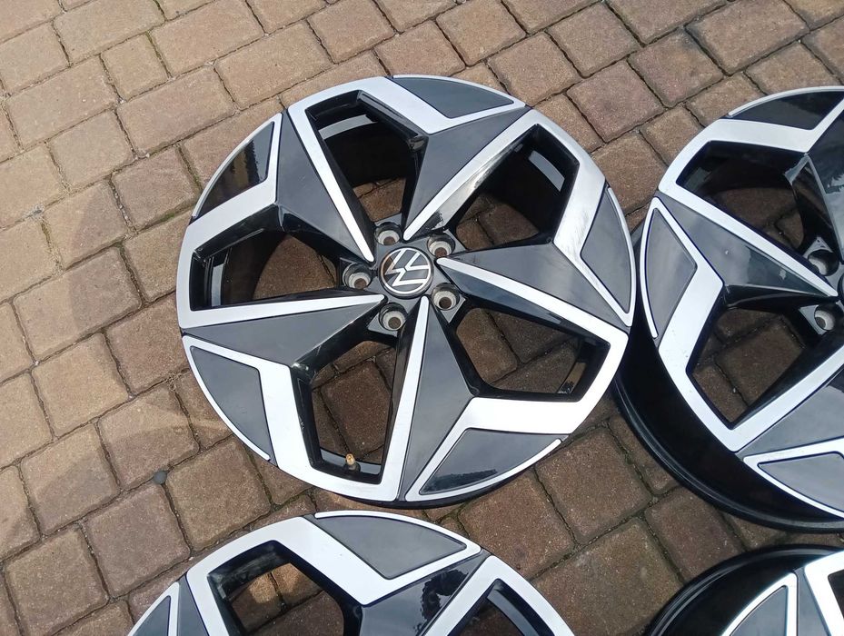 Oryginalne felgi od volkswagena 7.5jx19 et 50