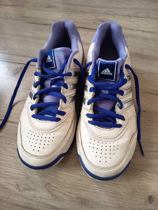 Adidasy damskie sportowe