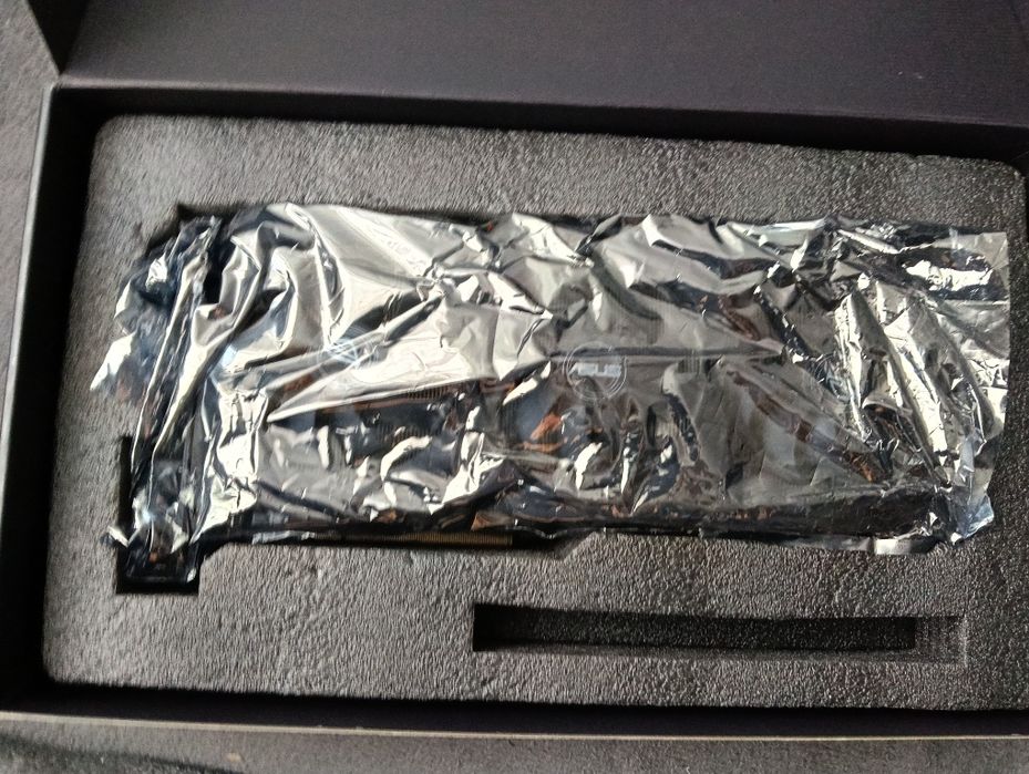 Asus Rog strix rx5600xt 6gb