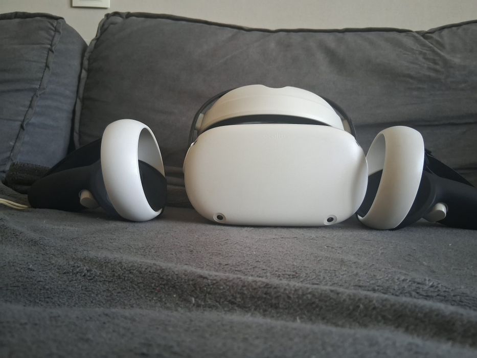oculus quest 2  на 256 гб з чехлом